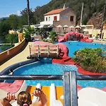 Zecamping 4 Etoiles Avec Parc Aquatique Club Enfant Dog Friendly