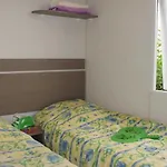 Zecamping 4 Etoiles Avec Parc Aquatique Club Enfant Dog Friendly مكان تخييم Saint-Raphaël