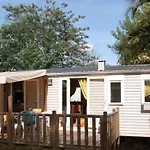 Zecamping 4 Etoiles Avec Parc Aquatique Club Enfant Dog Friendly مكان تخييم 4*