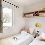 مكان تخييم Zecamping 4 Etoiles Avec Parc Aquatique Club Enfant Dog Friendly Saint-Raphaël