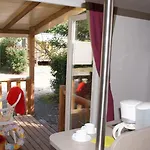 Zecamping 4 Etoiles Avec Parc Aquatique Club Enfant Dog Friendly 4* Saint-Raphaël