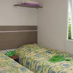 Zecamping 4 Etoiles Avec Parc Aquatique Club Enfant Dog Friendly مكان تخييم