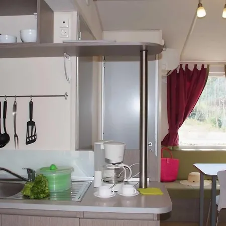 Campingplads Zecamping 4 Etoiles 1km Espace Aquatique Mobil-home Tv 29m2 4*