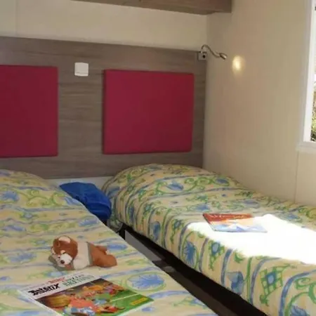 Campingplads Zecamping 4 Etoiles 1km Espace Aquatique Mobil-home Tv 29m2 4*