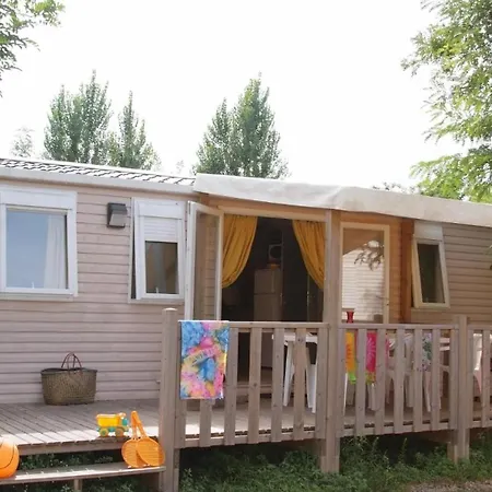 Campingplads Zecamping 4 Etoiles 1km Espace Aquatique Mobil-home Tv 29m2 4*